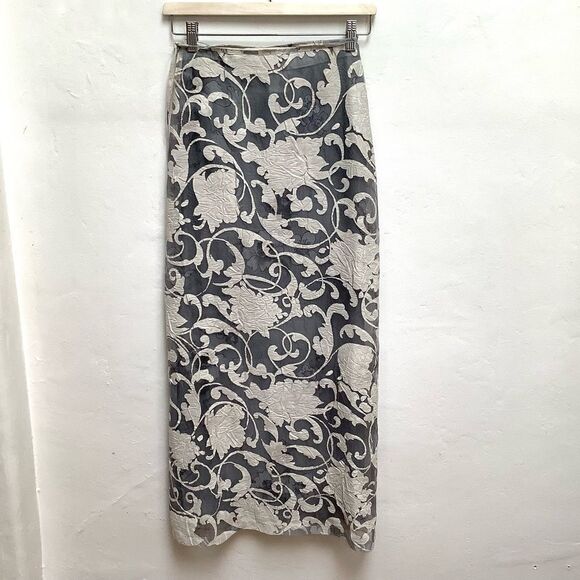 VINTAGE FLORAL WRAP SKIRT SIZE 6/8 - Picture 1 of 7